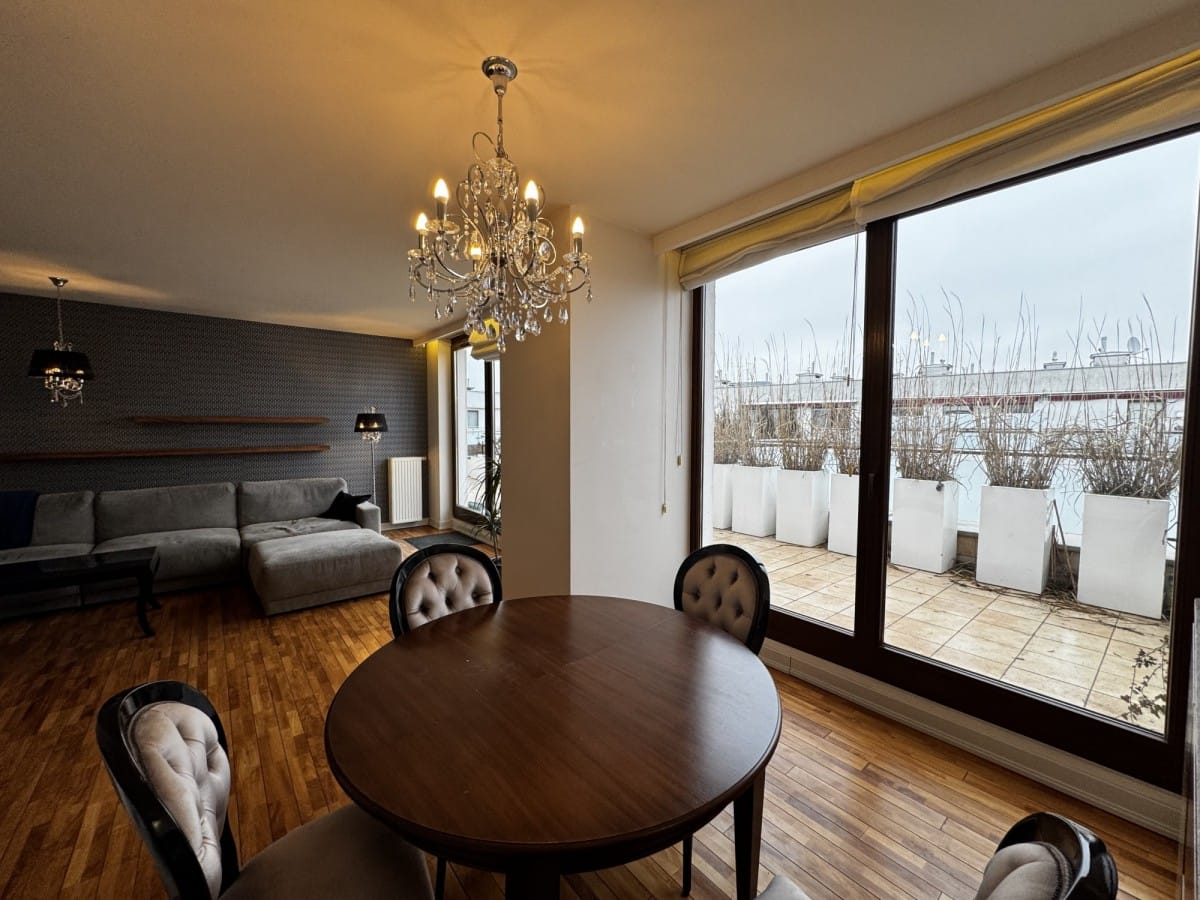 Mieszkanie 3 pokojowe na Sprzedaż