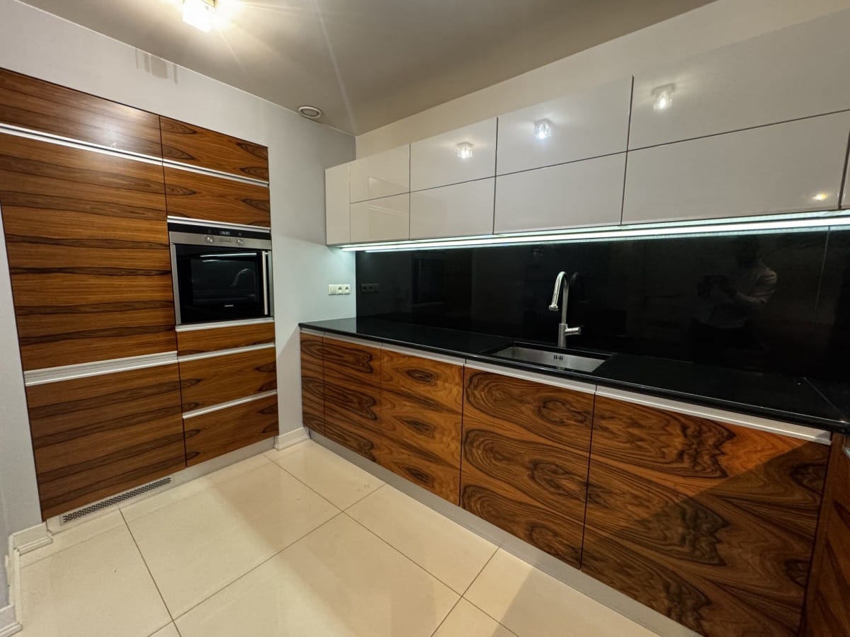 Mieszkanie 3 pokojowe na Sprzedaż