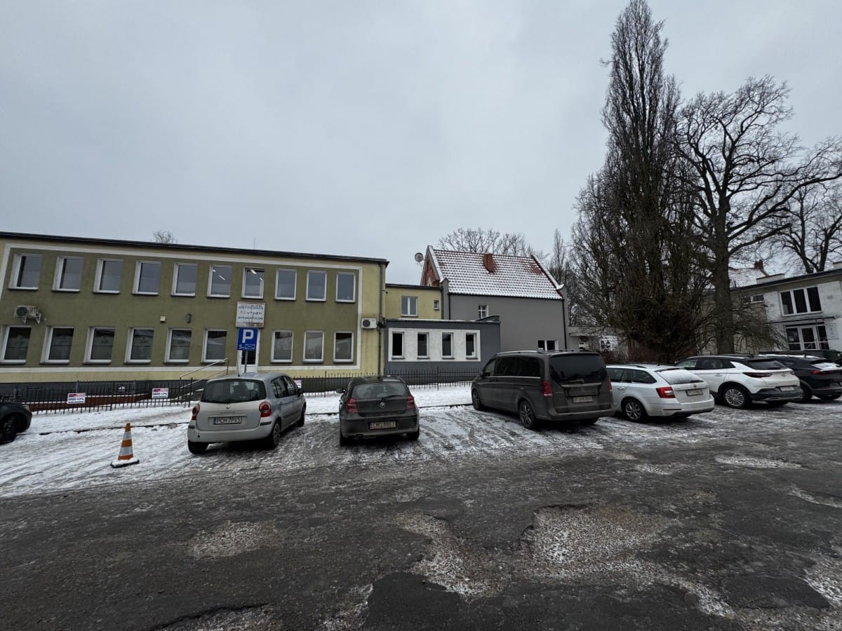 Lokal użytkowy  pokojowe na Sprzedaż