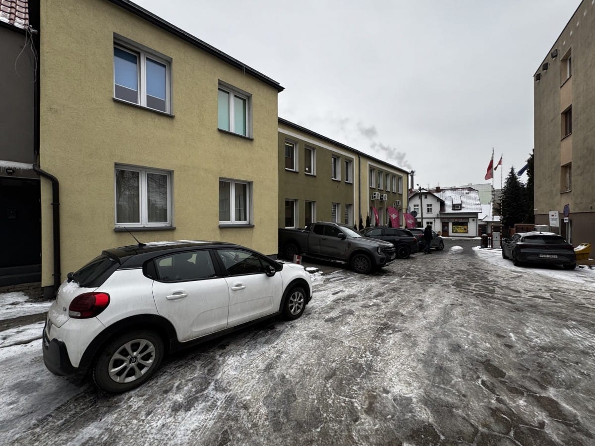 Lokal użytkowy  pokojowe na Sprzedaż