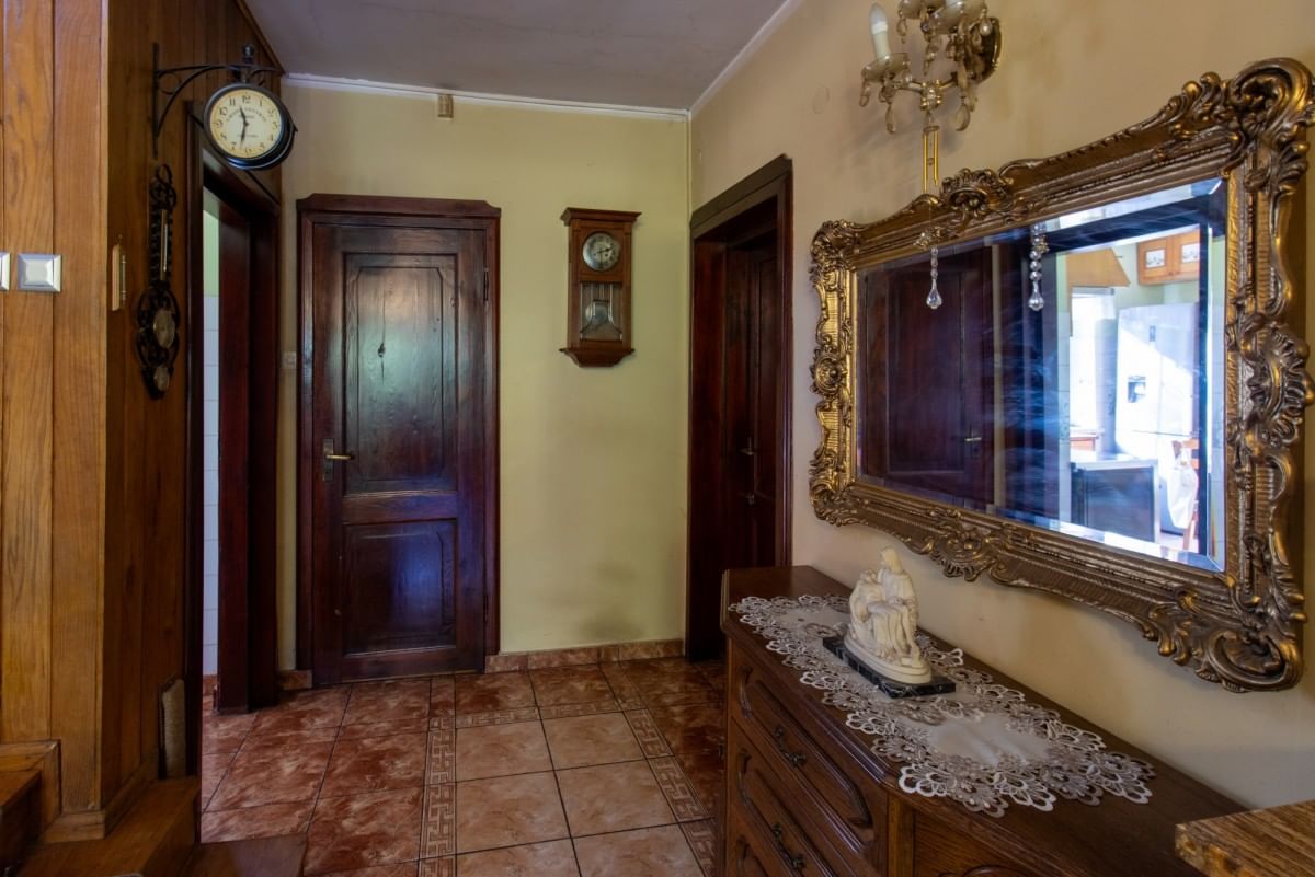 Dom 7 pokojowe na Sprzedaż