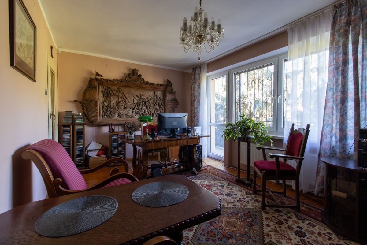 Dom 7 pokojowe na Sprzedaż