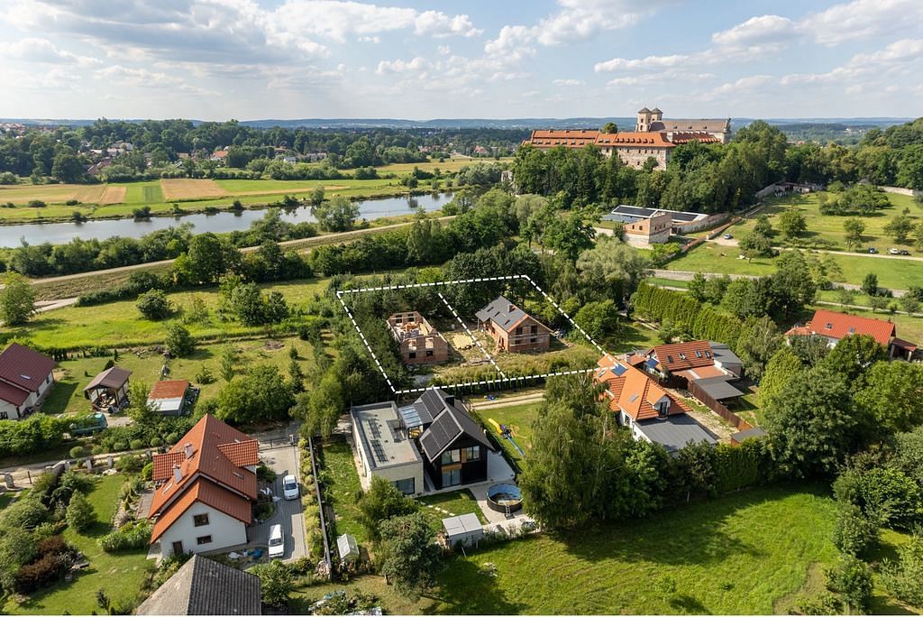 Dom 5 pokojowe na Sprzedaż