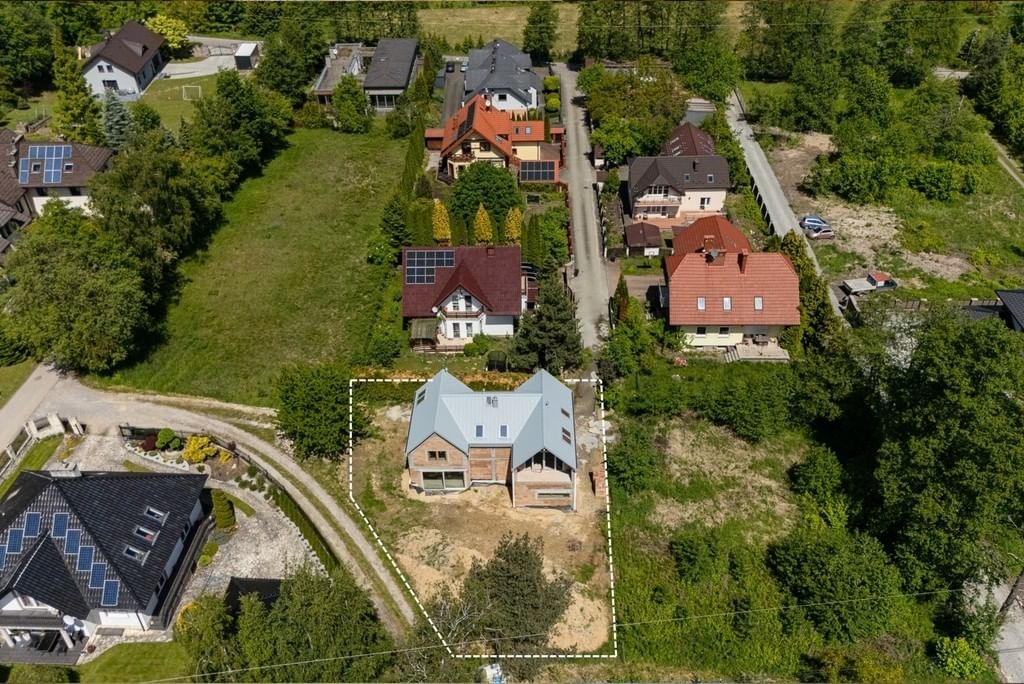 Dom 5 pokojowe na Sprzedaż