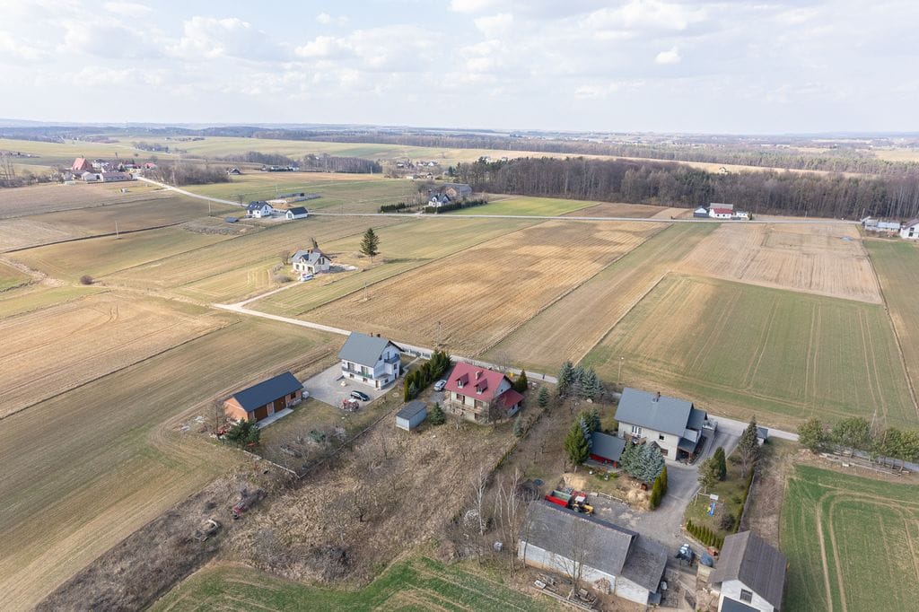 Dom 4 pokojowe na Sprzedaż