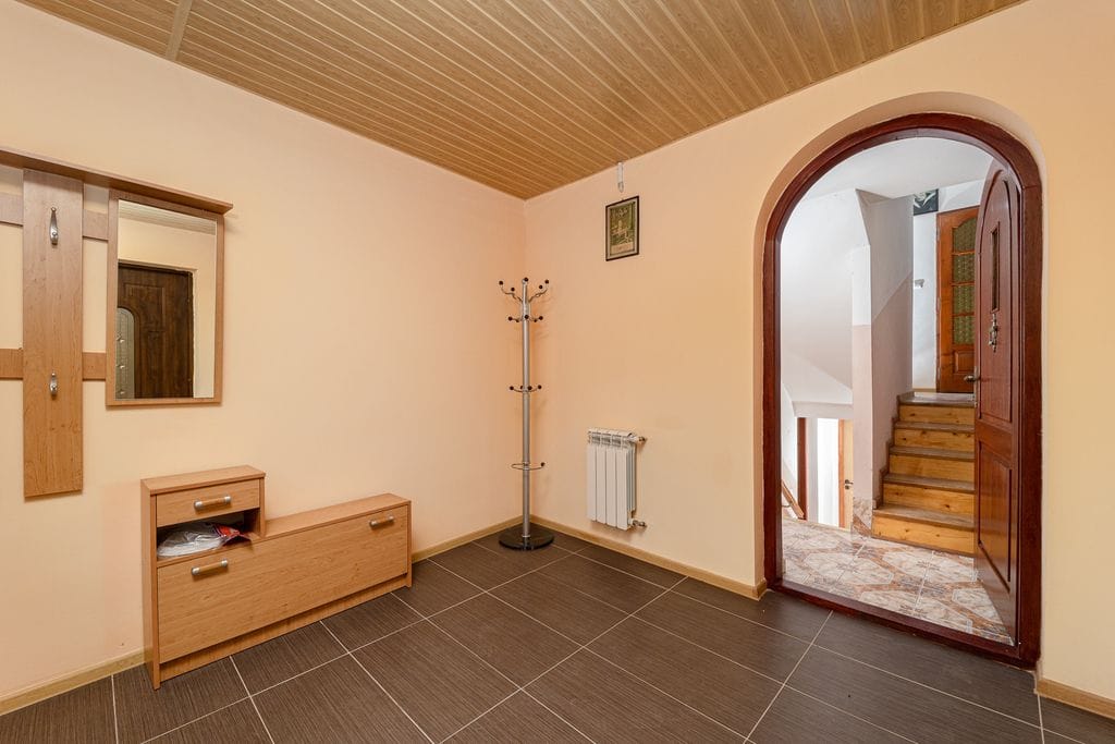 Dom 4 pokojowe na Sprzedaż