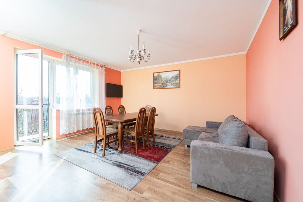 Dom 4 pokojowe na Sprzedaż