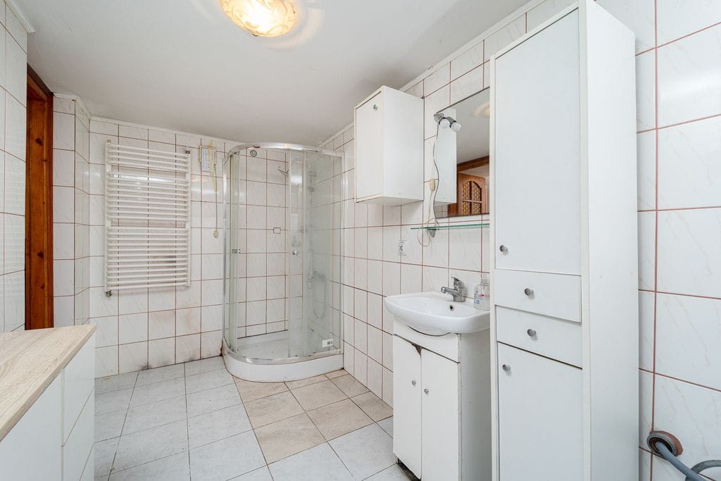 Dom 4 pokojowe na Sprzedaż