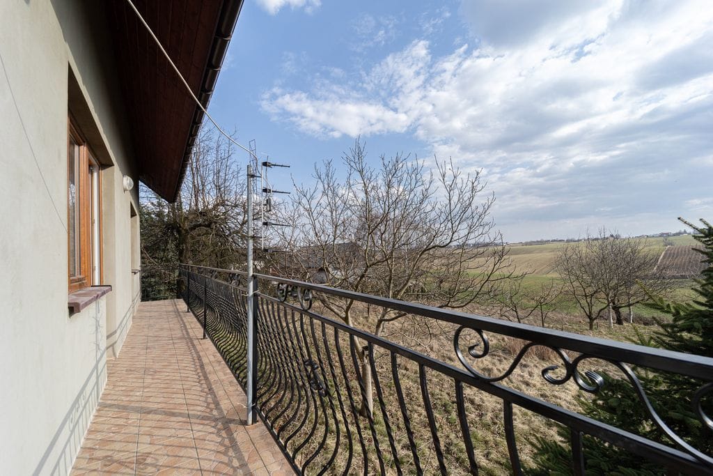 Dom 4 pokojowe na Sprzedaż