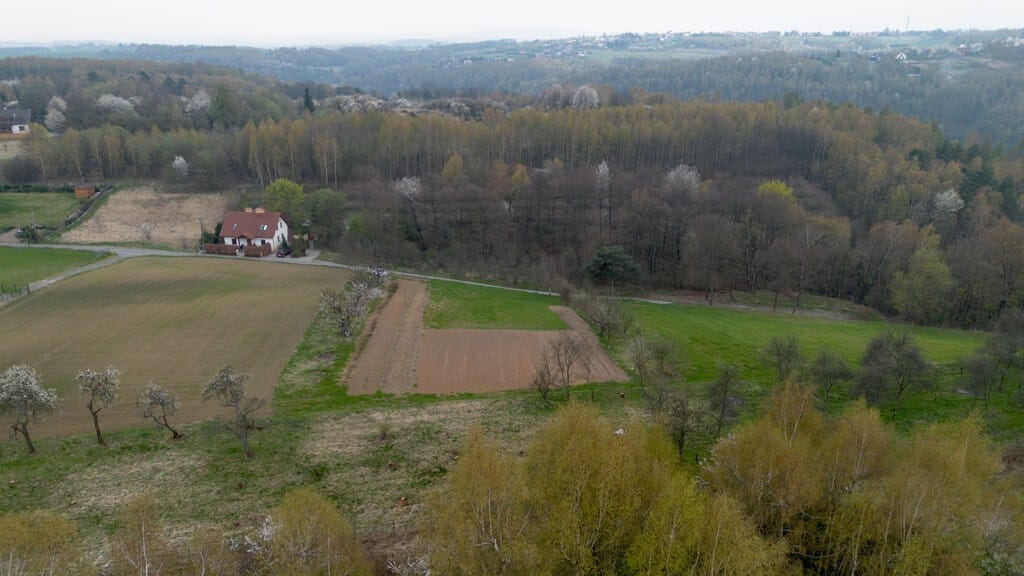 Działka  pokojowe na Sprzedaż