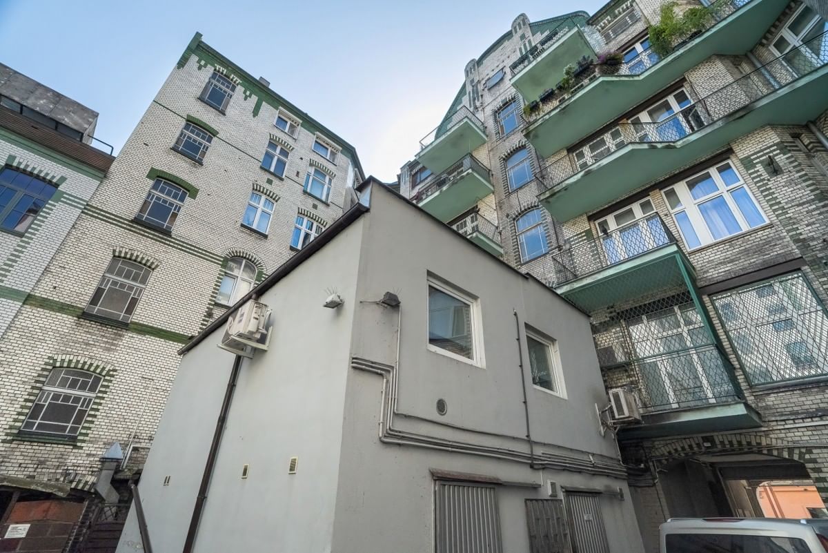 Lokal użytkowy  pokojowe na Sprzedaż
