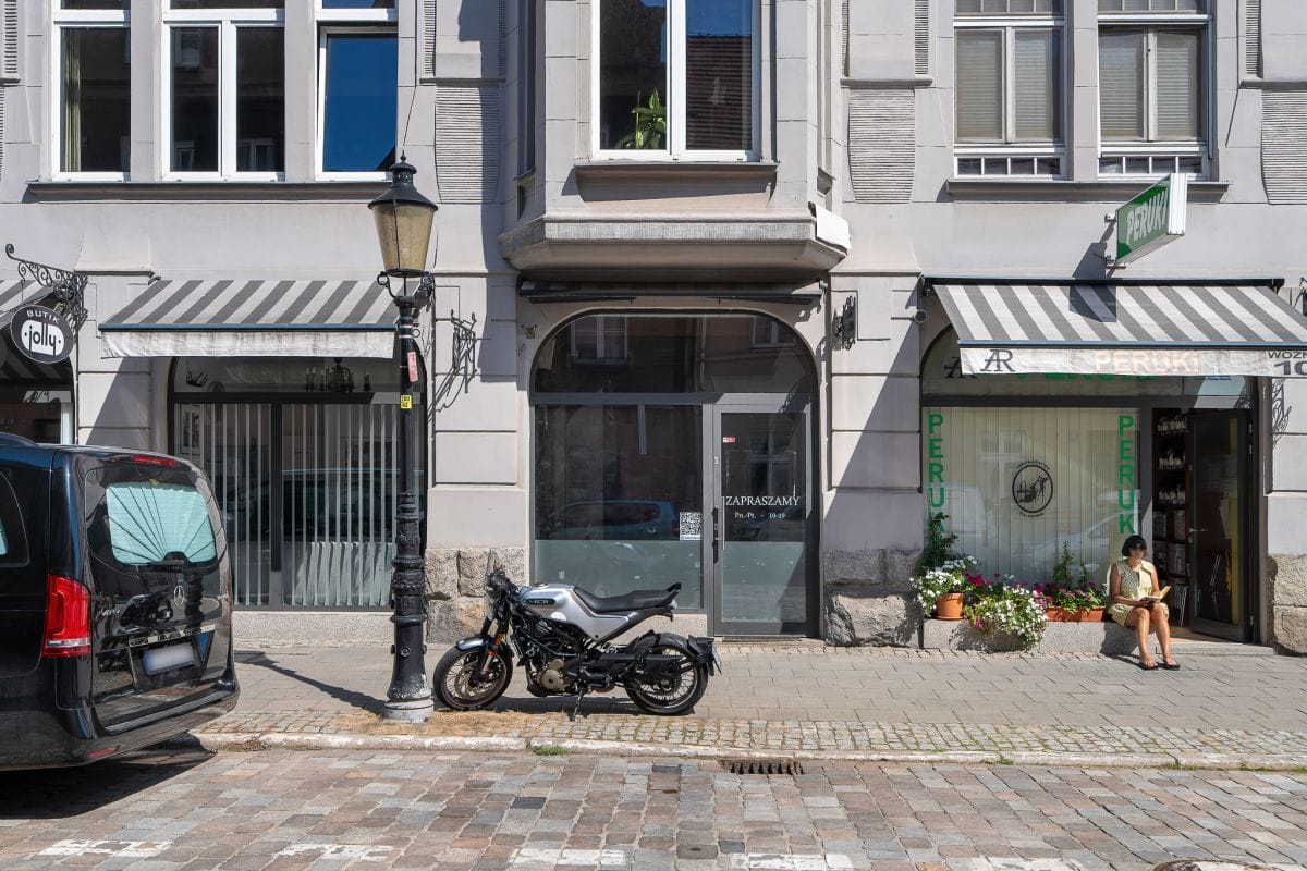 Lokal użytkowy  pokojowe na Sprzedaż