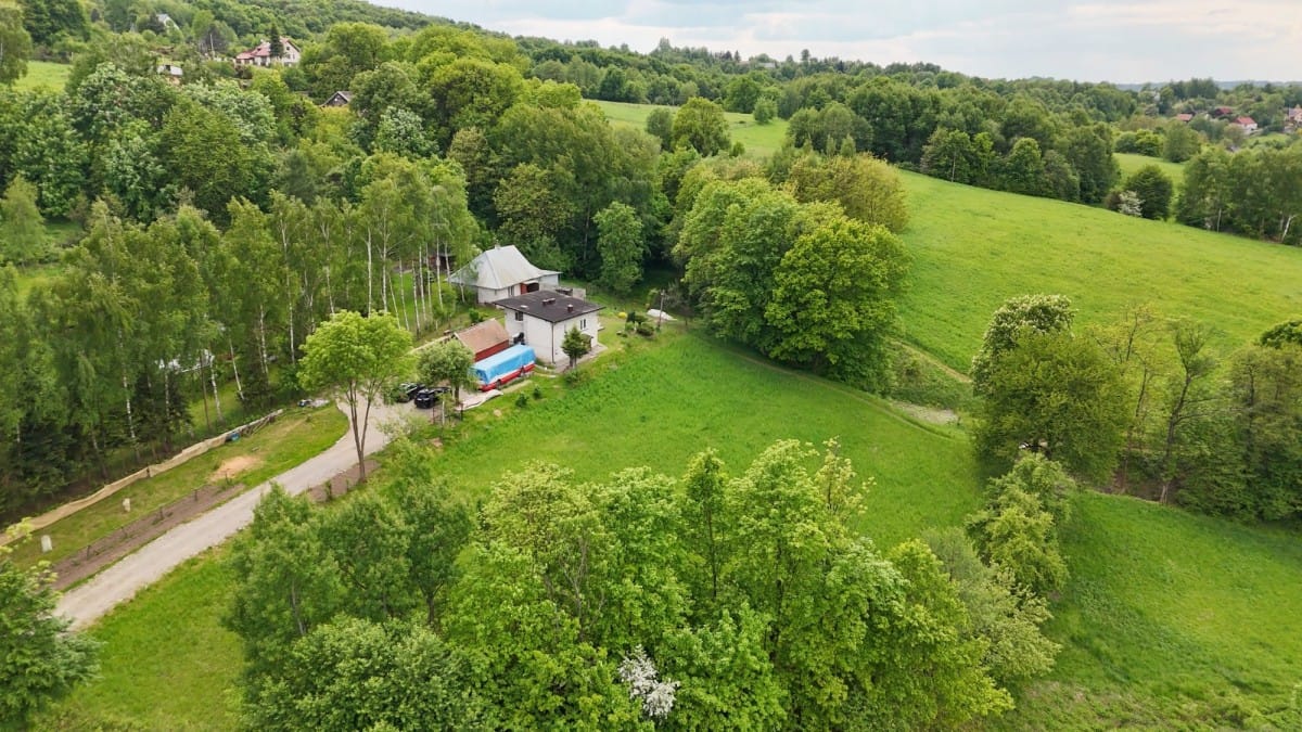 Działka  pokojowe na Sprzedaż