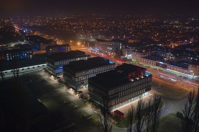 Lokal użytkowy  pokojowe na Sprzedaż