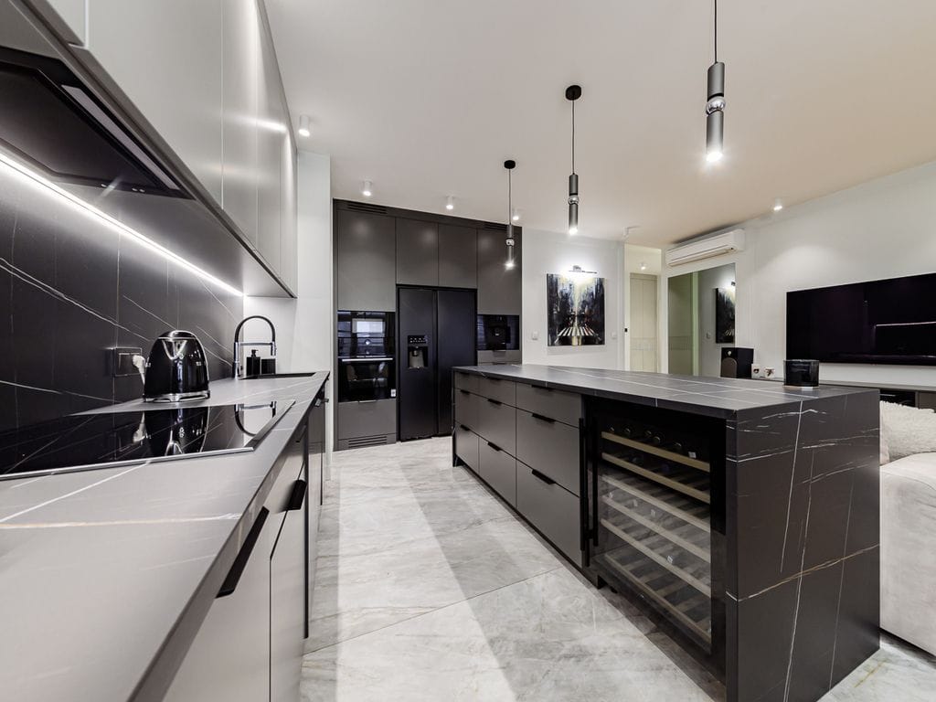 Mieszkanie 4 pokojowe na Sprzedaż