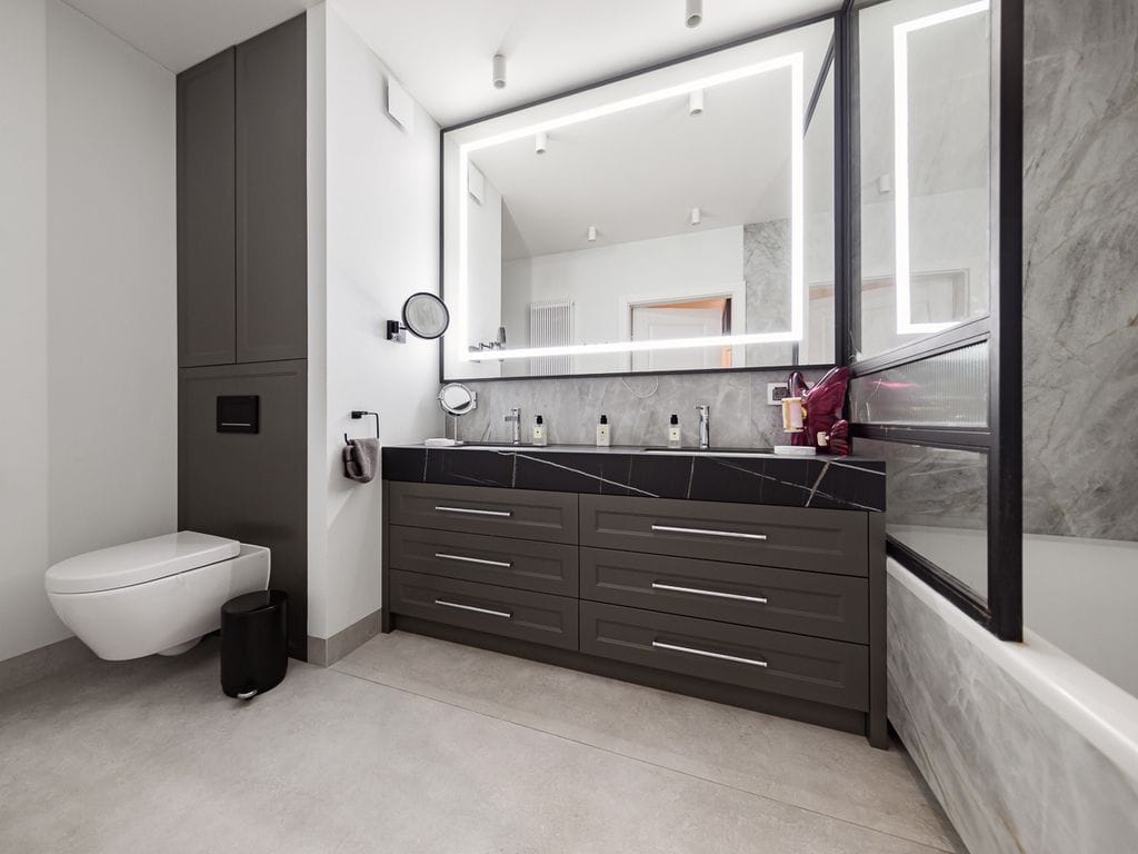 Mieszkanie 4 pokojowe na Sprzedaż