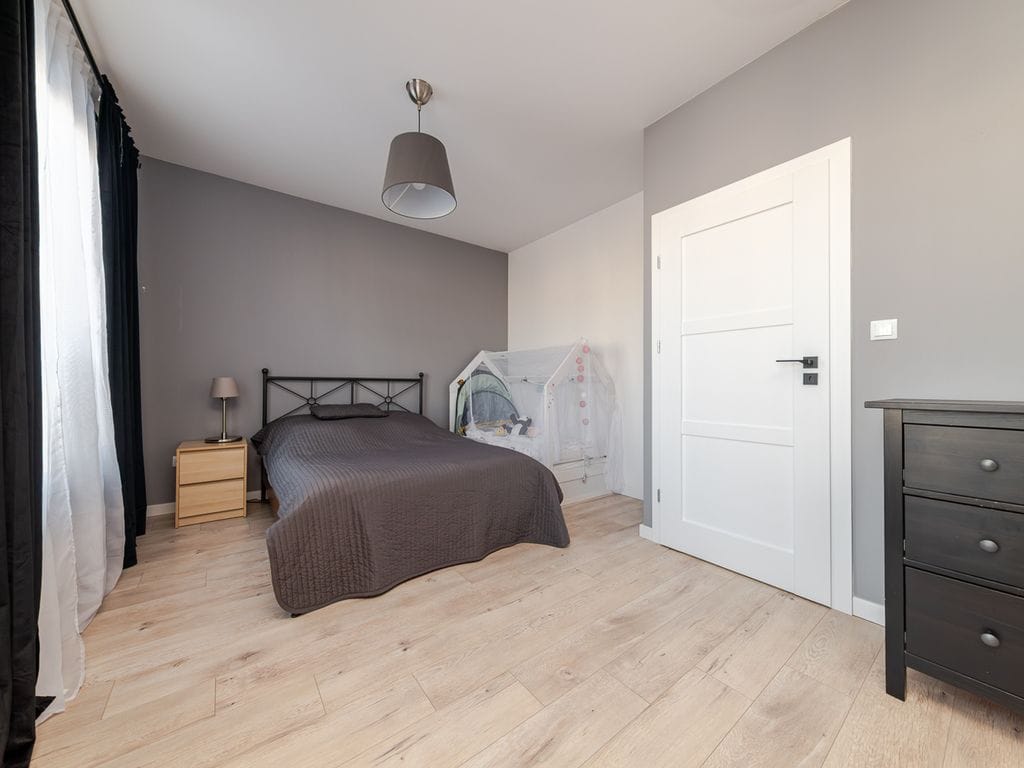 Dom 4 pokojowe na Sprzedaż