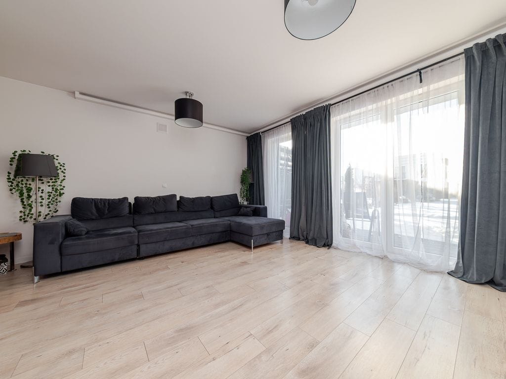 Dom 4 pokojowe na Sprzedaż