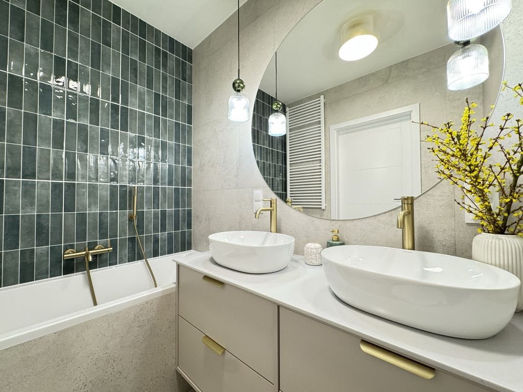 Mieszkanie 4 pokojowe na Sprzedaż