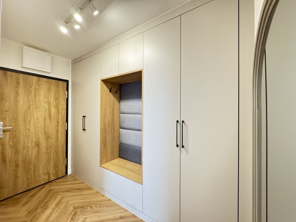 Mieszkanie 4 pokojowe na Sprzedaż