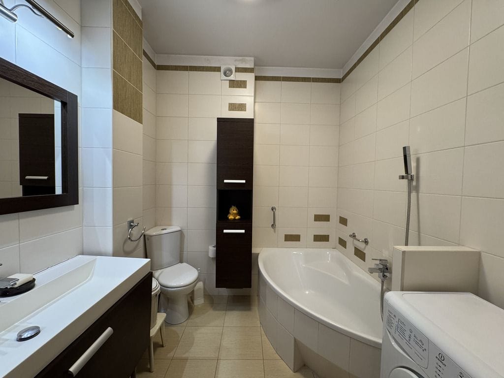 Mieszkanie 3 pokojowe na Sprzedaż