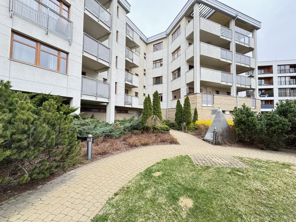 Mieszkanie 3 pokojowe na Sprzedaż