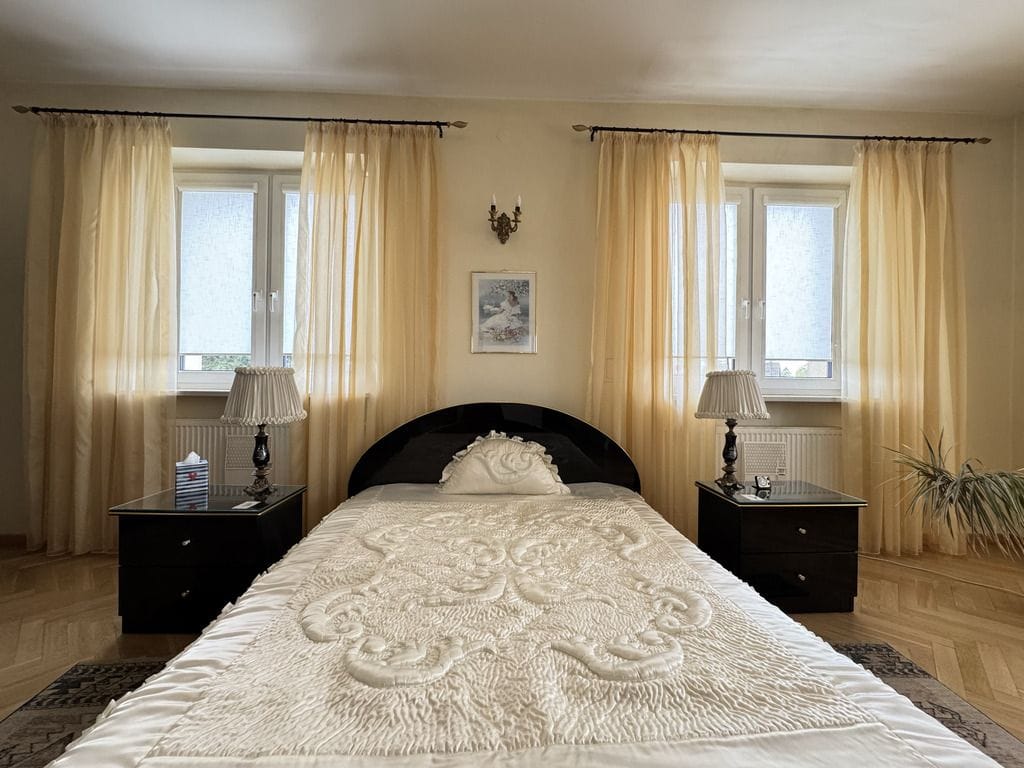 Dom 5 pokojowe na Sprzedaż