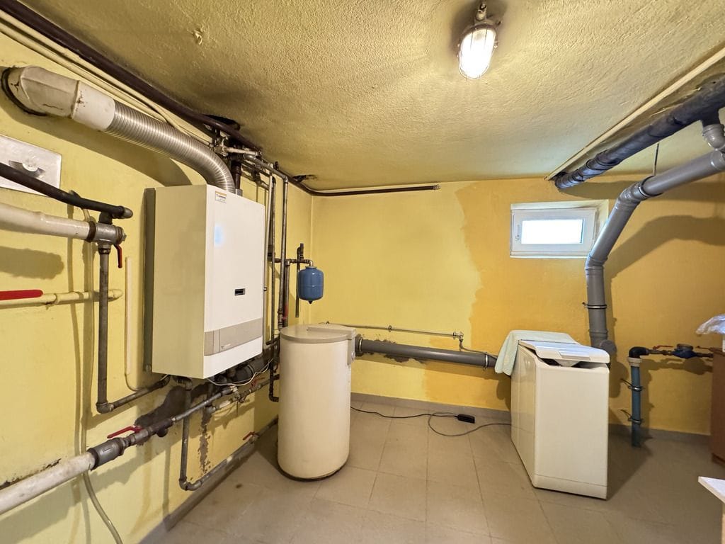 Dom 5 pokojowe na Sprzedaż