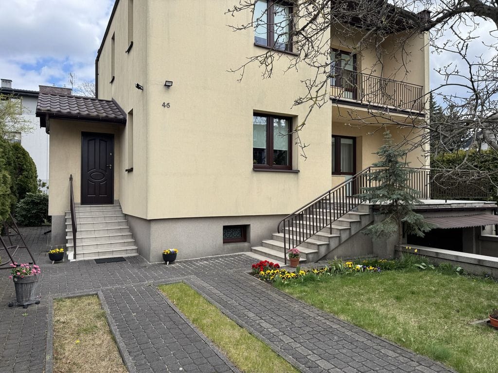 Dom 5 pokojowe na Sprzedaż