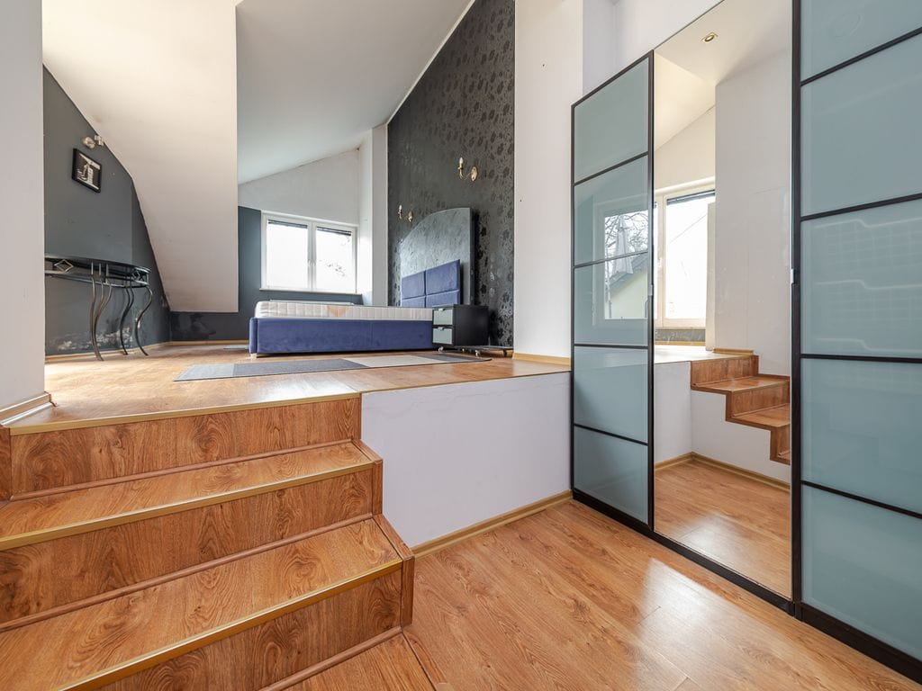 Mieszkanie 4 pokojowe na Sprzedaż