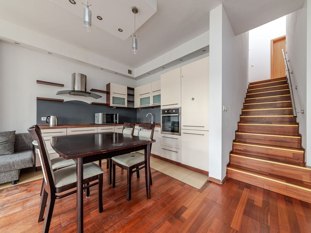 Mieszkanie 4 pokojowe na Sprzedaż