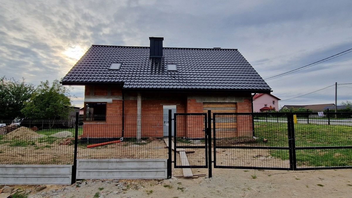 Dom 5 pokojowe na Sprzedaż