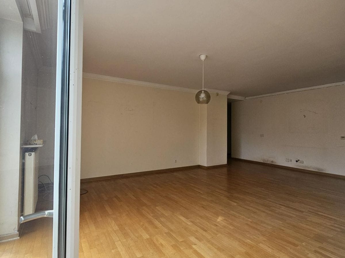 Mieszkanie 4 pokojowe na Sprzedaż