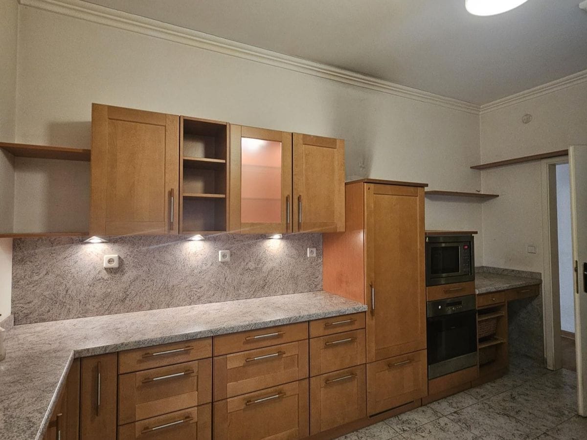 Mieszkanie 4 pokojowe na Sprzedaż