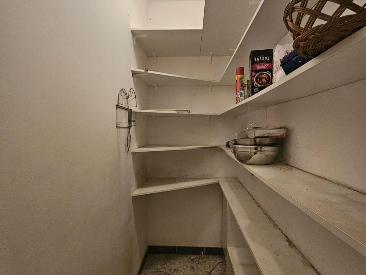 Mieszkanie 4 pokojowe na Sprzedaż