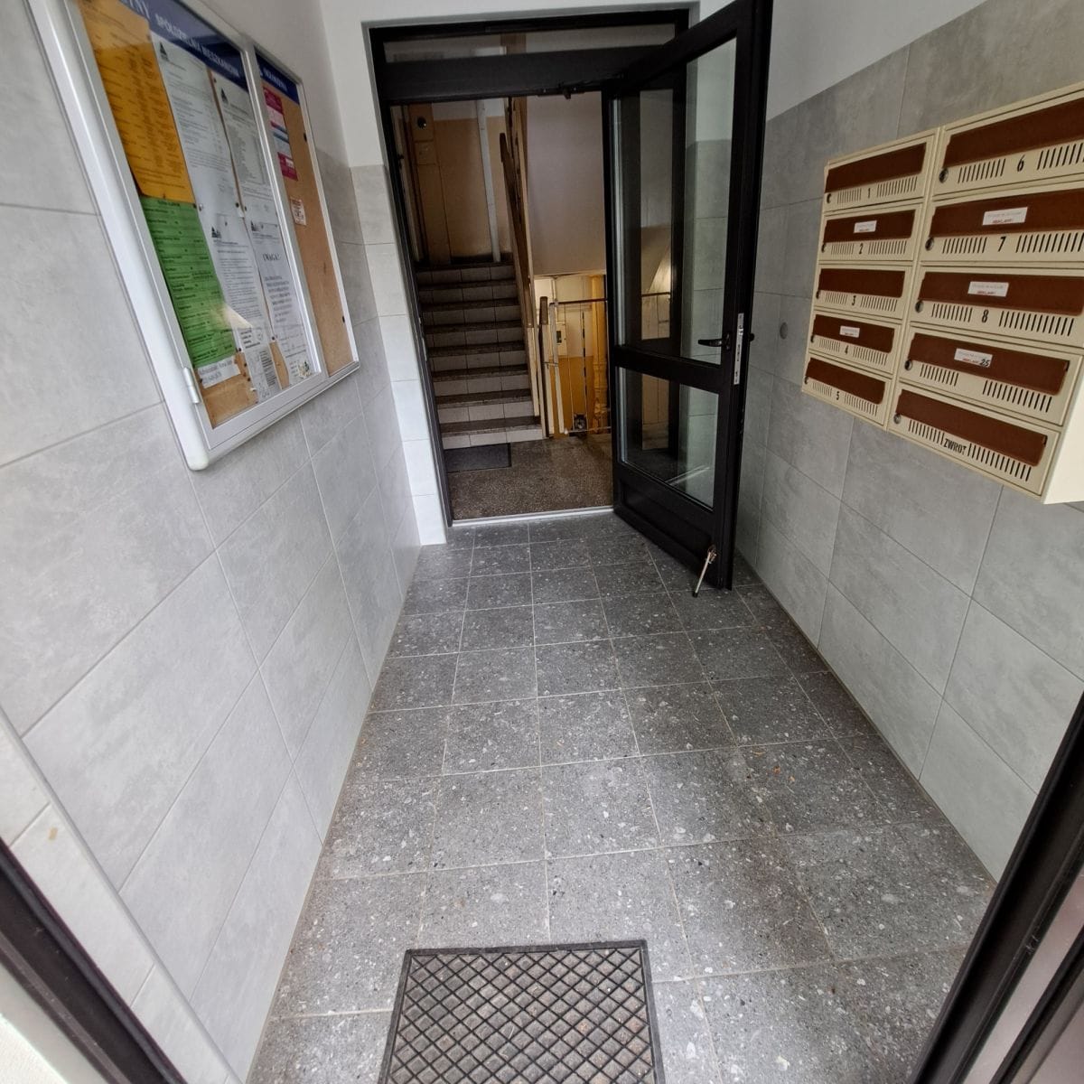 Lokal użytkowy  pokojowe na Sprzedaż