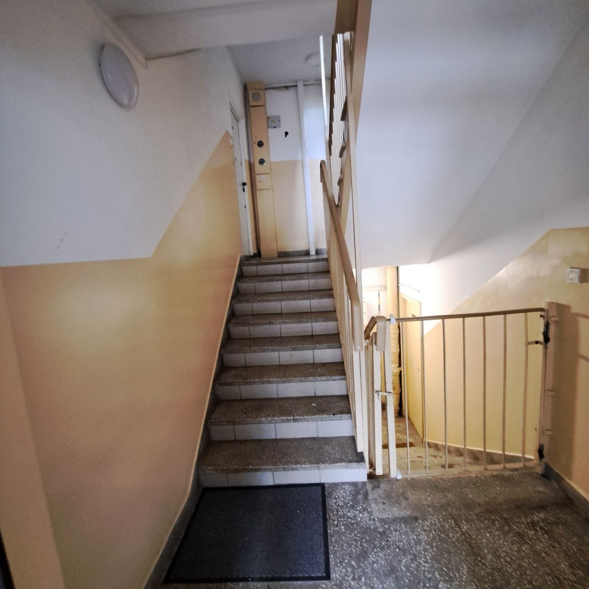 Lokal użytkowy  pokojowe na Sprzedaż