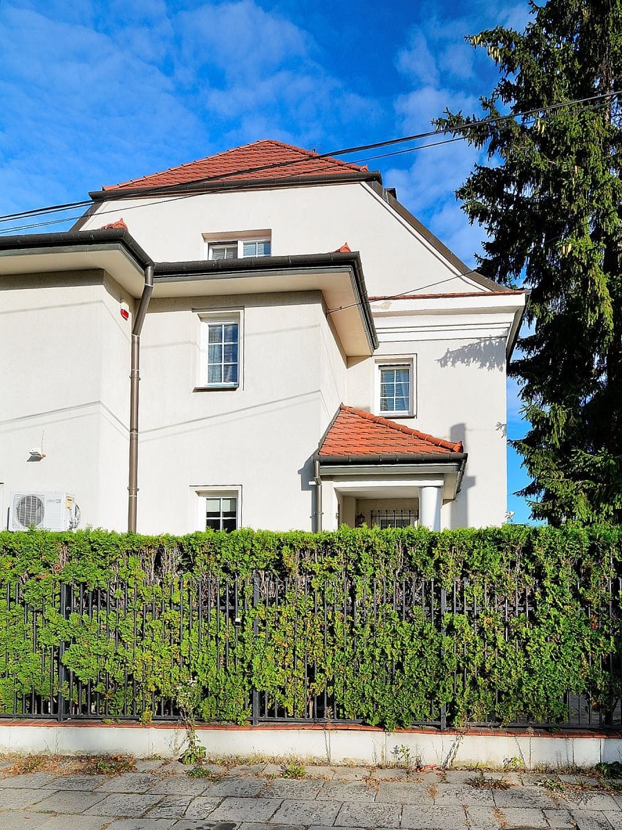 Dom 7 pokojowe na Sprzedaż