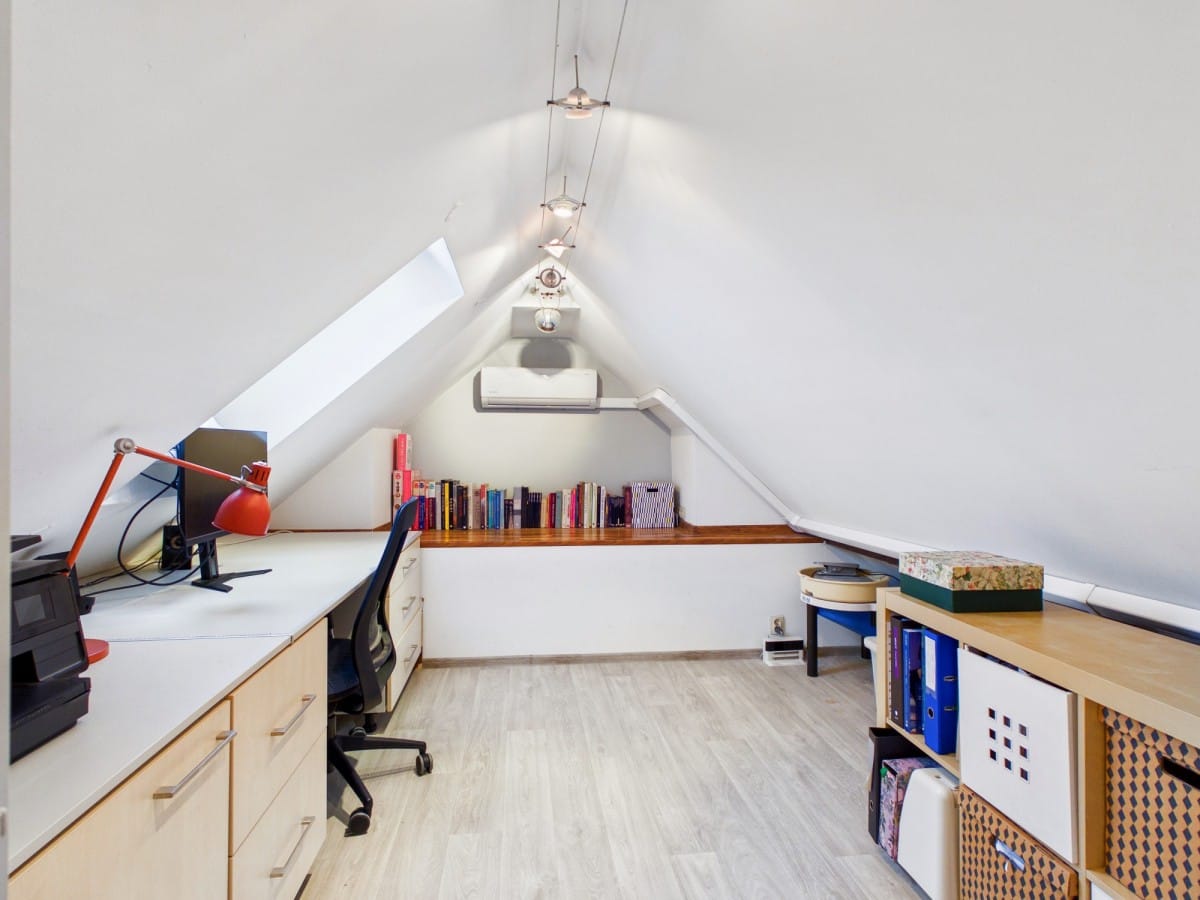 Mieszkanie 4 pokojowe na Sprzedaż