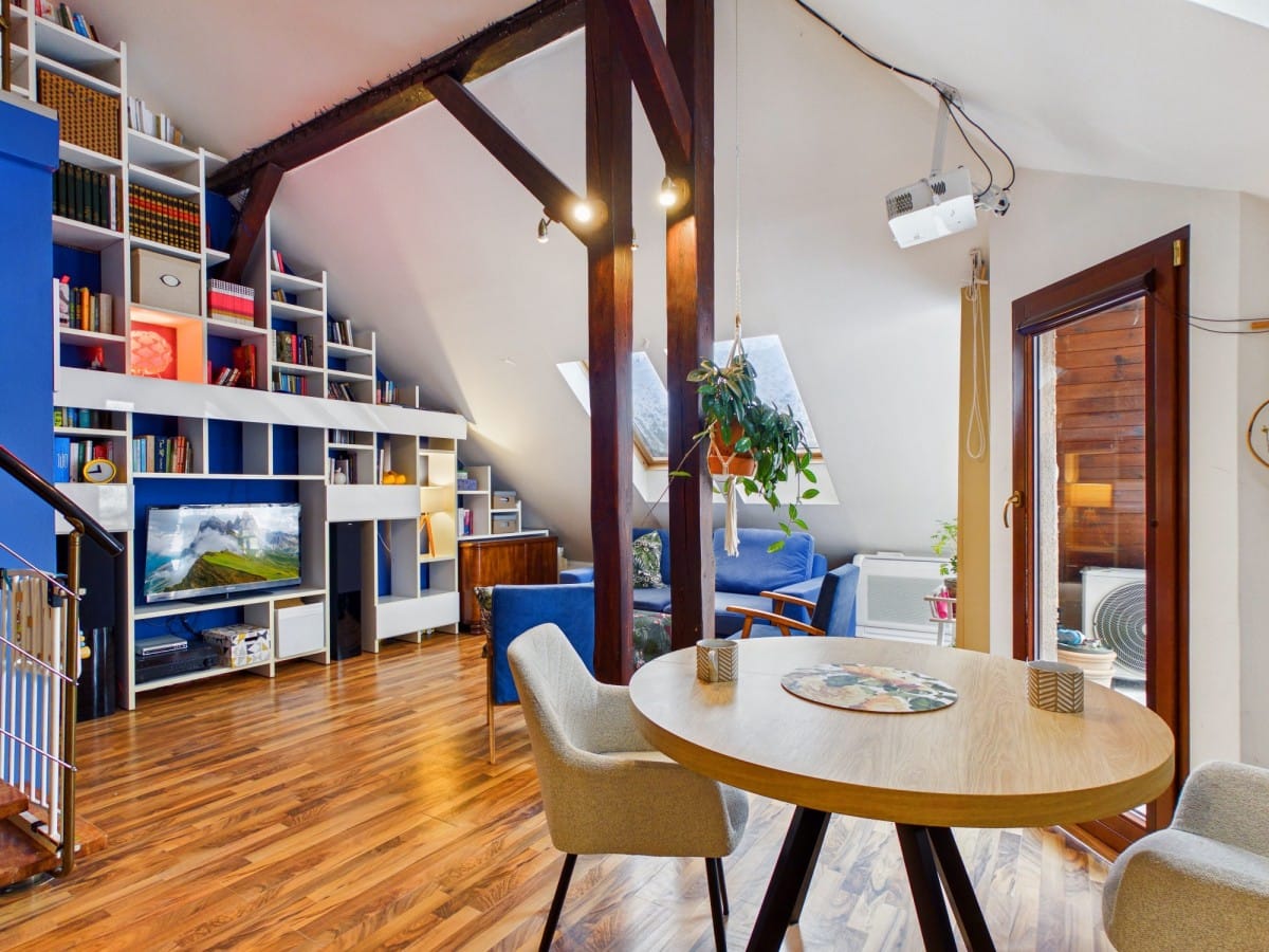 Mieszkanie 4 pokojowe na Sprzedaż