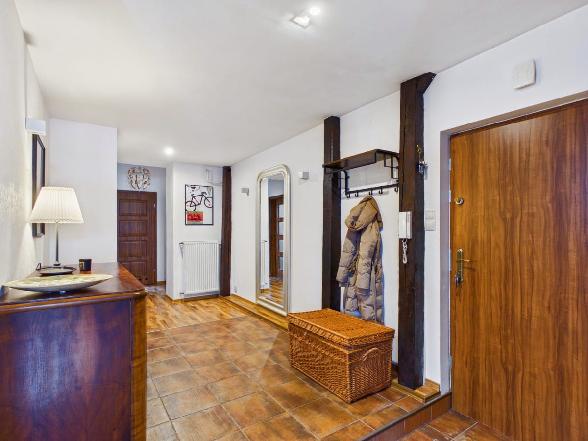 Mieszkanie 4 pokojowe na Sprzedaż