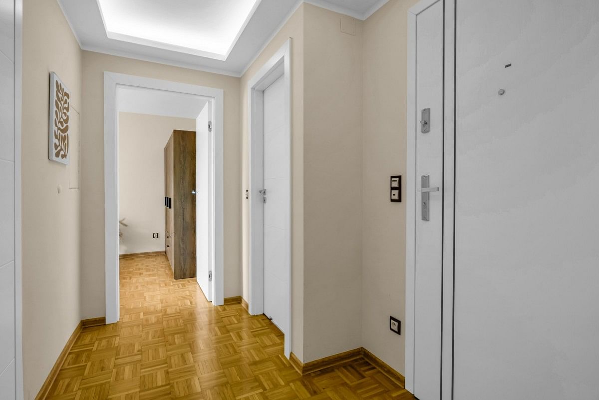 Mieszkanie 4 pokojowe na Sprzedaż