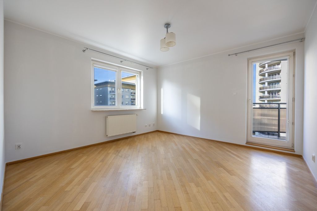 Mieszkanie 4 pokojowe na Sprzedaż