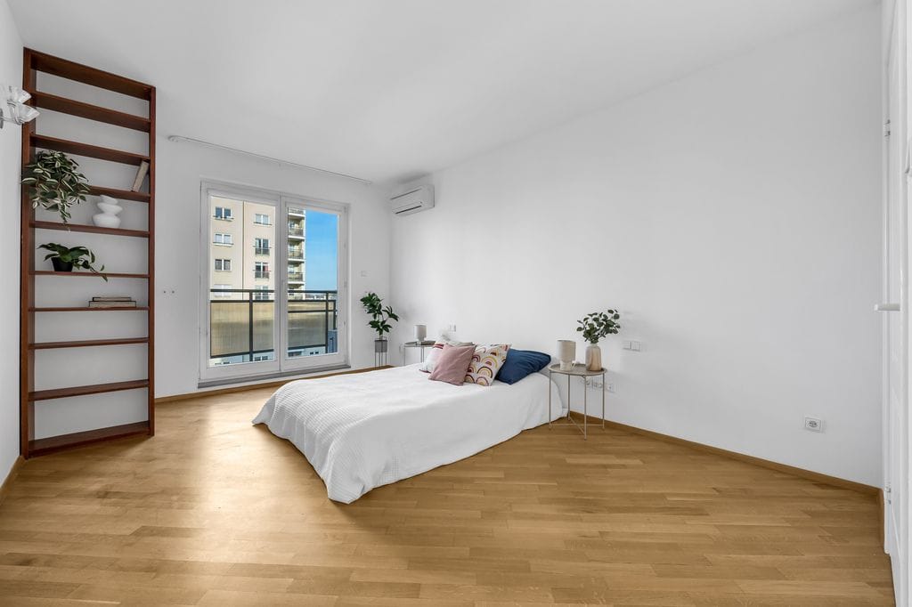 Mieszkanie 4 pokojowe na Sprzedaż