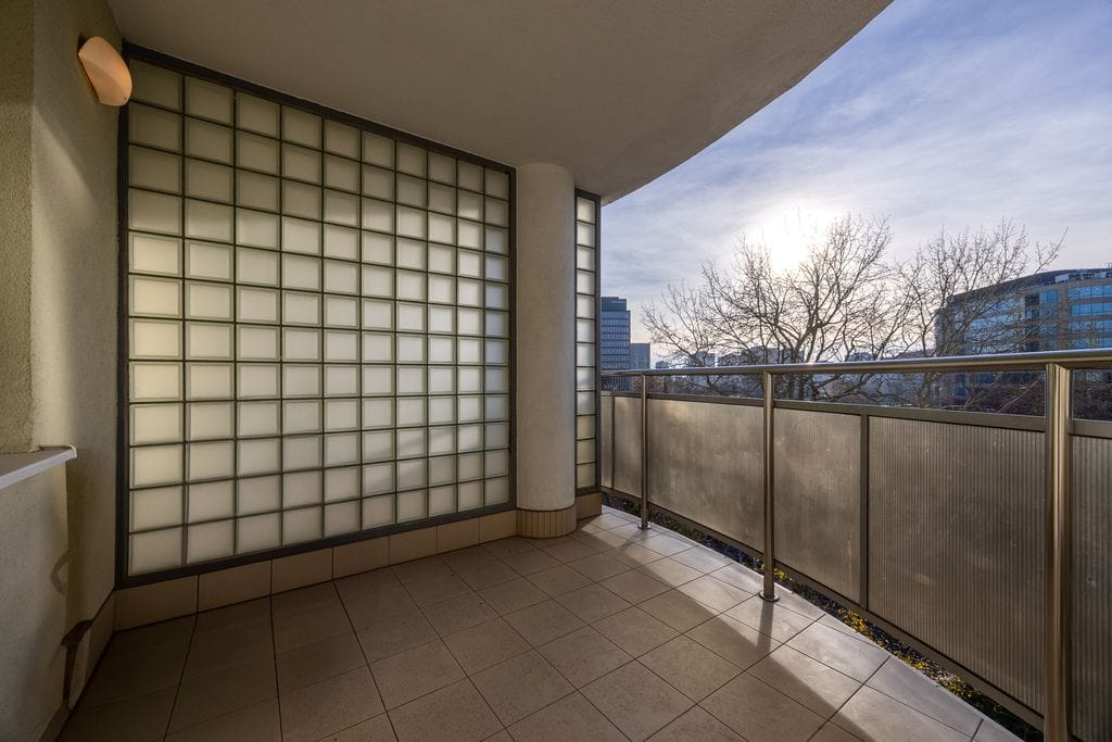 Mieszkanie 4 pokojowe na Sprzedaż