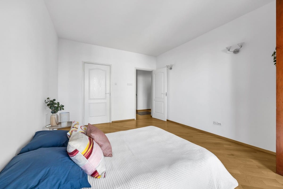 Mieszkanie 4 pokojowe na Sprzedaż