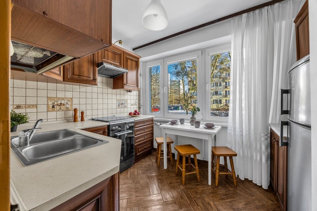 Mieszkanie 4 pokojowe na Sprzedaż