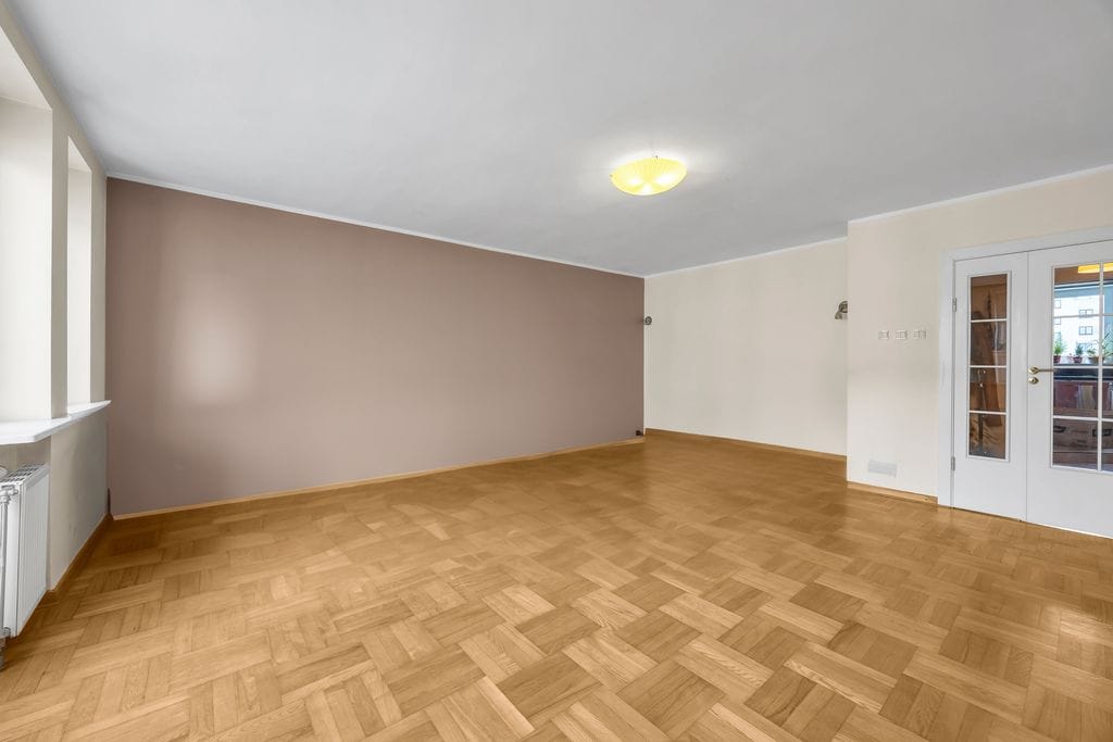 Mieszkanie 4 pokojowe na Sprzedaż