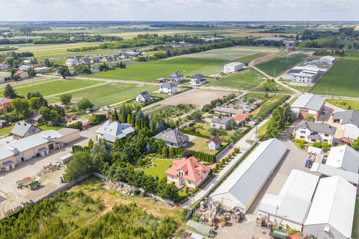 Dom 5 pokojowe na Sprzedaż