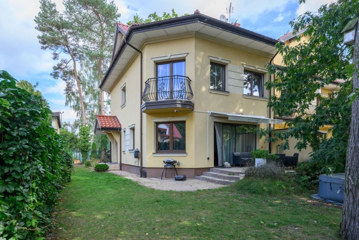 Dom 6 pokojowe na Sprzedaż